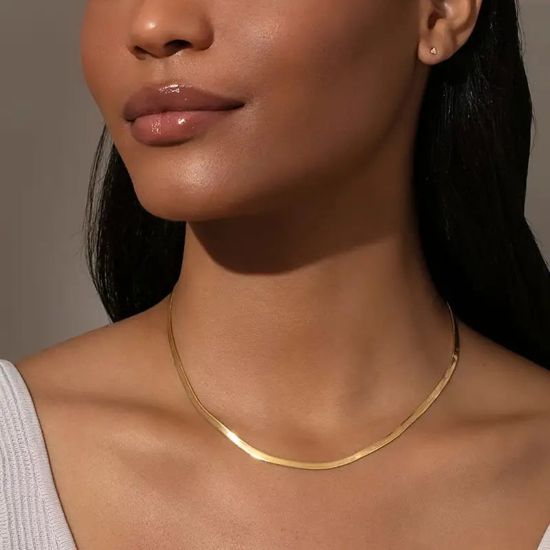 Solara Herringbone Necklace
