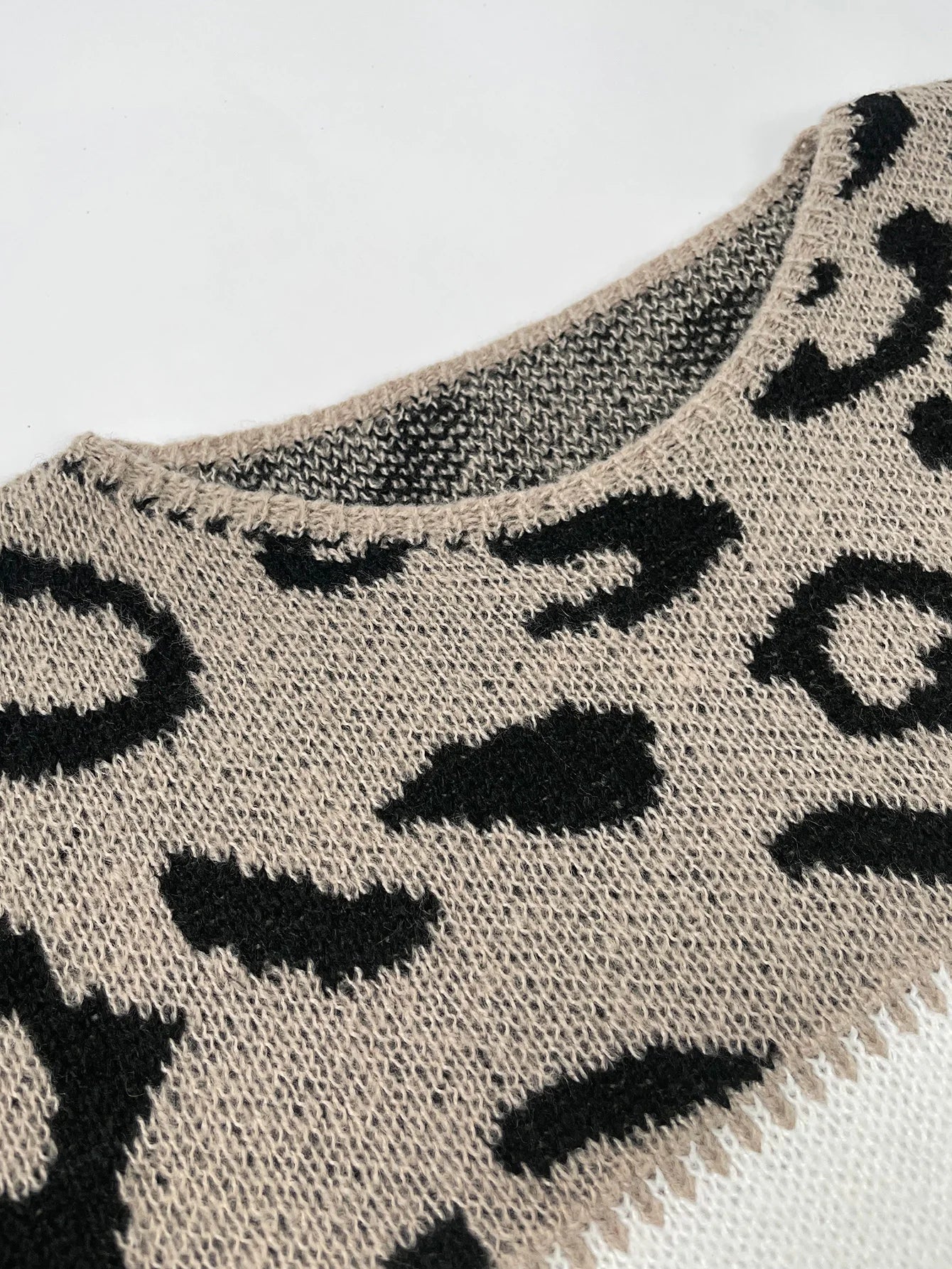 Clara | Elegant Leopard Sweater